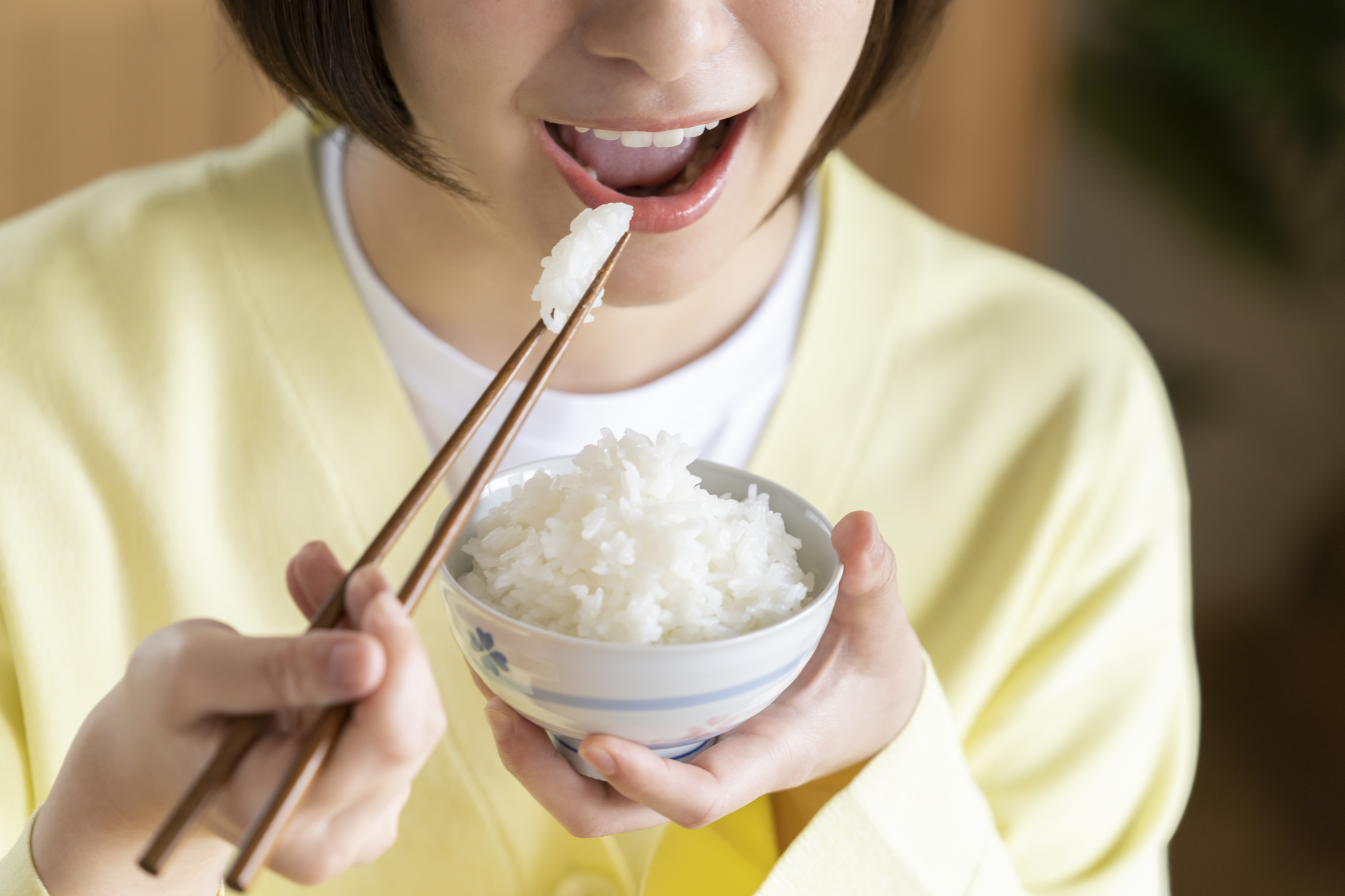 食べ物 を 噛む と 頭 が 痛い