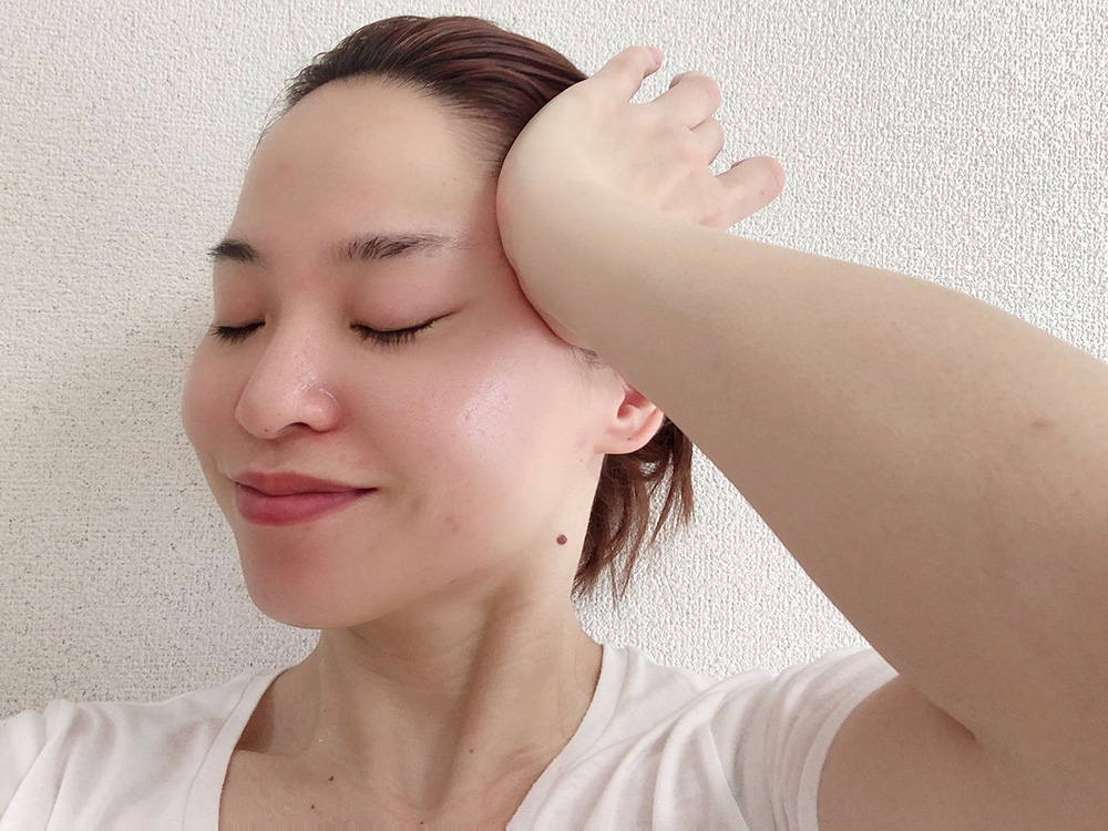 たるんだフェイスラインを改善しよう お風呂上がり5分の頭皮マッサージで肌や髪をいきいきと サントリーグッドエイジングラボ